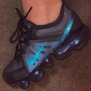 SOLD 2019 Throwback Future Vapormax